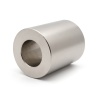 Separador liso de latón niquelado Ø5,4x10mm para tornillo M5