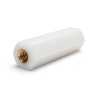 Distanciador aislante hexagonal roscado hembra/hembra de plástico PA6.6 con inserto de latón M5 - 10 mm entre caras